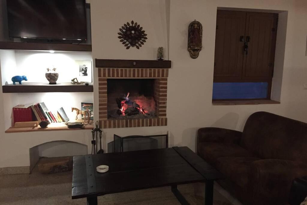 Casa Con Encanto En Poyales Del Hoyo Eksteriør billede